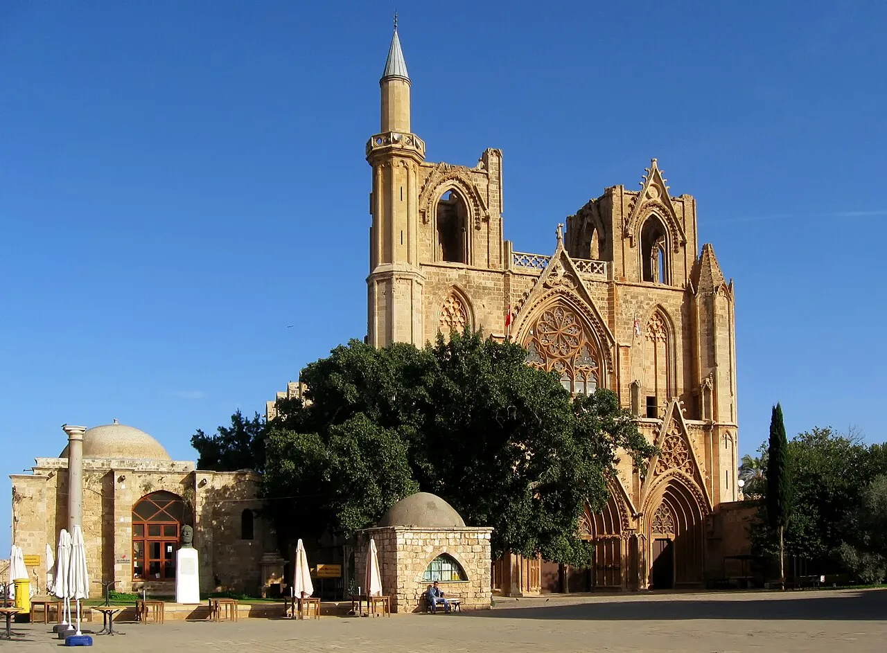 Gazimağusa Şehir Rehberi: Gotik Katedral, Venedik Surları ve Salamis Harabeleri